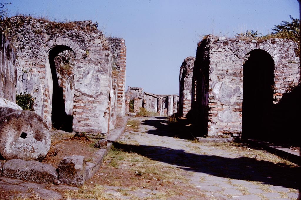 Pompeii Porta Ercolano or Herculaneum Gate. 1966. Looking south from